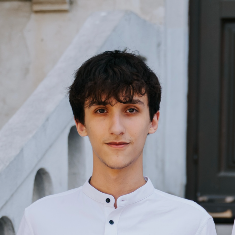 Member Image of Stefan Meirosu